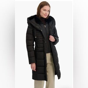 T Tahari Women's Black Puffer Coat